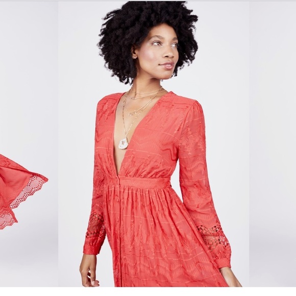 Le Tote Olivia Culpo dress - Picture 3 of 8